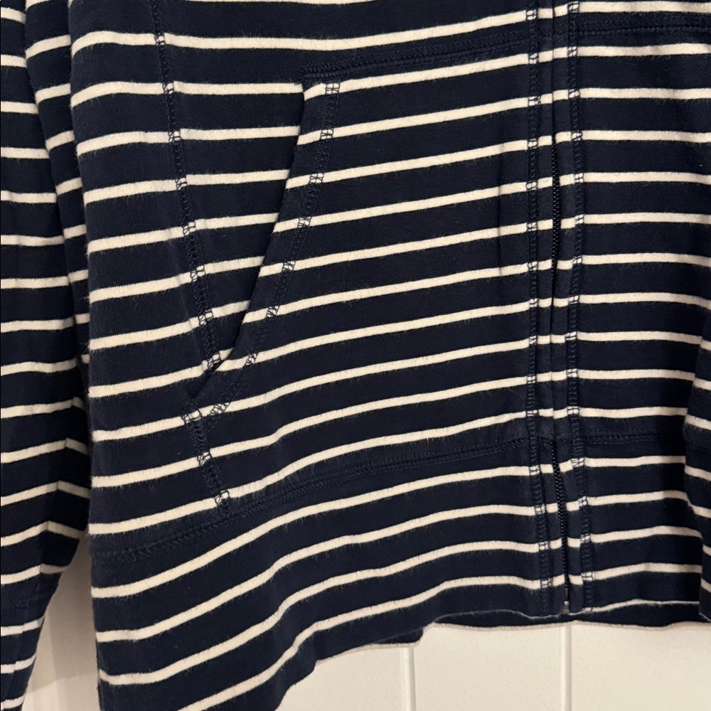 L.L. Bean Blue and White Striped Zip Up - Picture 5 of 5